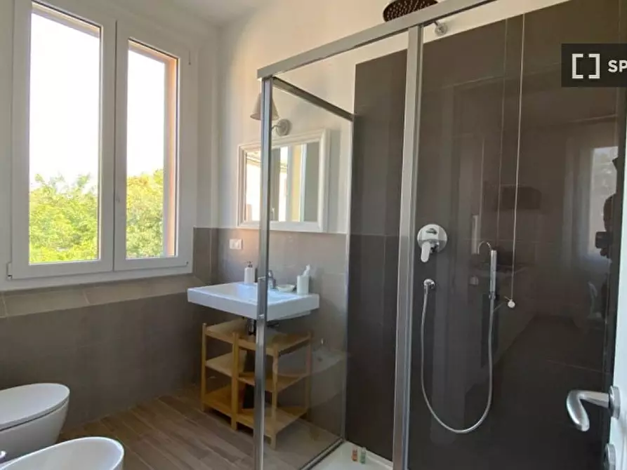 Immagine 5 di Appartamento in affitto  in Via Giuseppe Massarenti a Bologna