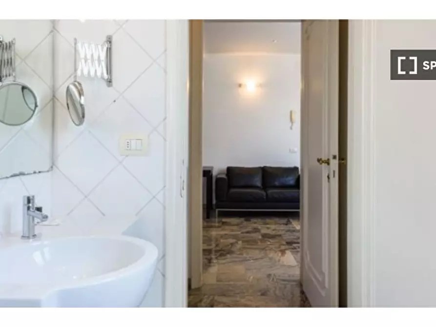 Immagine 13 di Appartamento in affitto  in Via Frà Domenico Buonvicini a Firenze