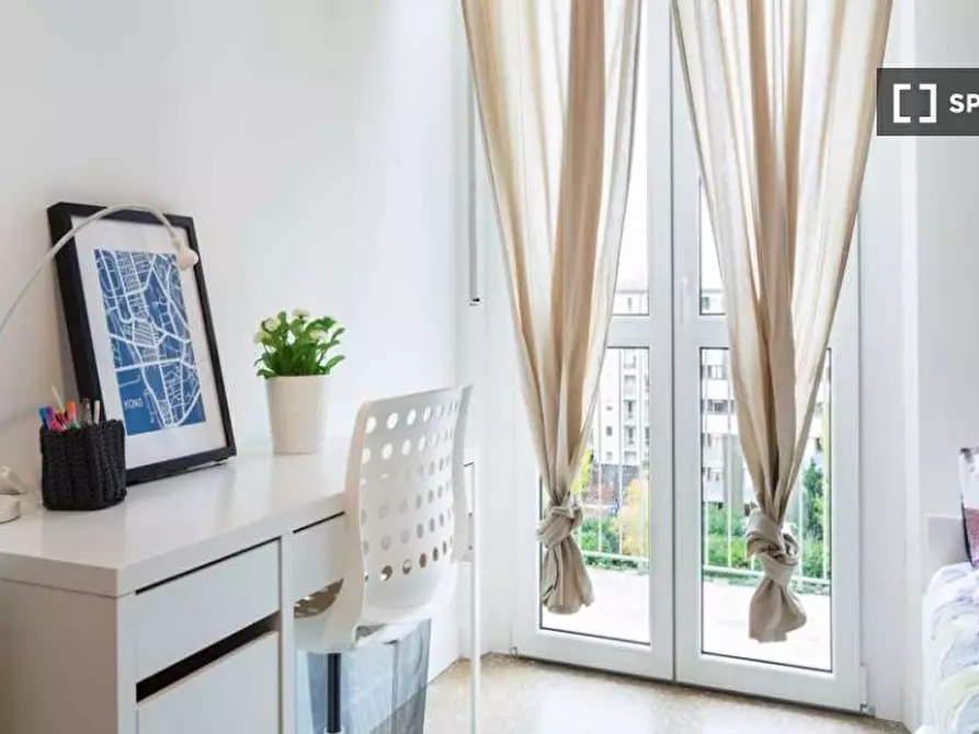 Immagine 5 di Camera condivisa in affitto  in Via Melchiorre Gioia a Milano