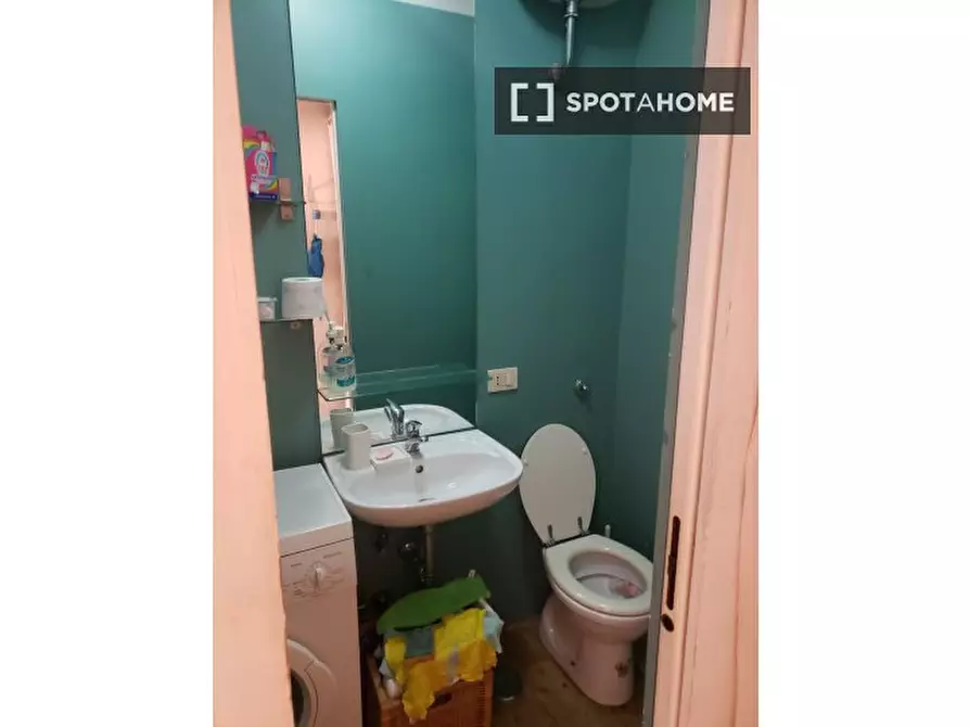Immagine 10 di Appartamento in affitto  in Via Garibaldi a Roma