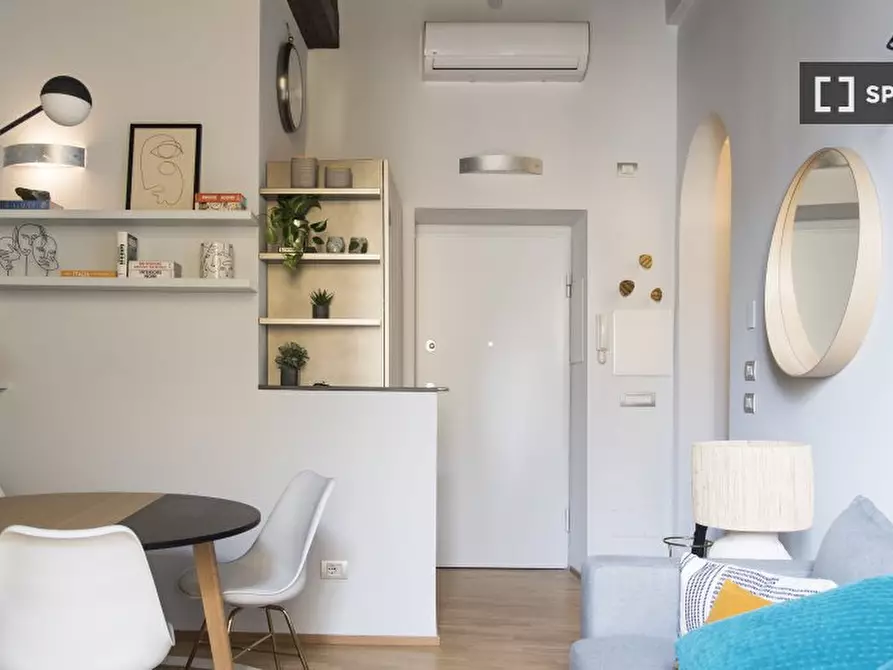 Immagine 17 di Appartamento in affitto  in Via Santa Marta a Milano