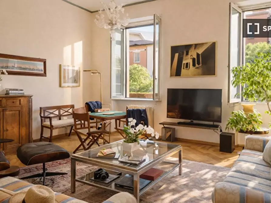 Immagine 1 di Appartamento in affitto  in Via G. Leopardi a Milano