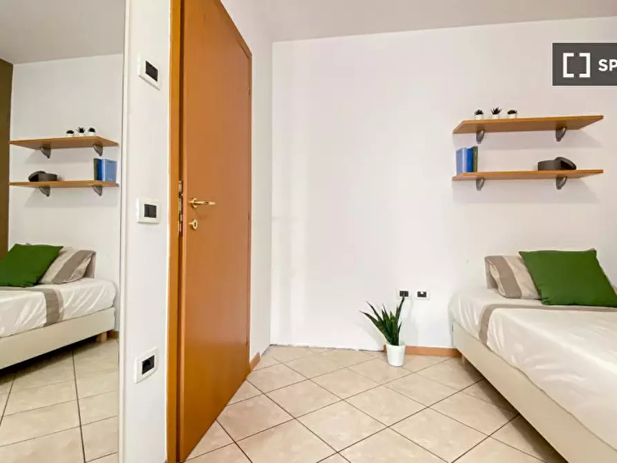 Immagine 2 di Camera condivisa in affitto  in Via Tommaso Gar a Trento