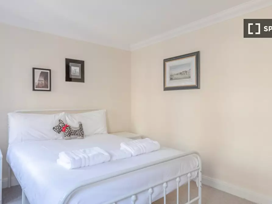 Immagine 19 di Appartamento in affitto  in flat a 