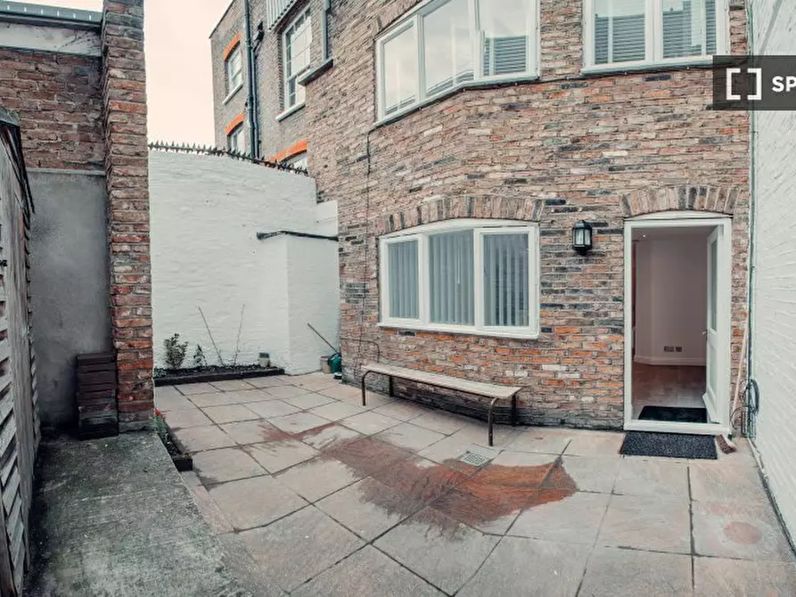 Immagine 2 di Appartamento in affitto  in Newark St a Poplar