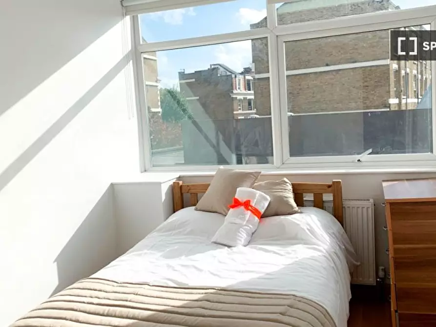 Immagine 4 di Appartamento in affitto  in Bethnal Grn Rd a Poplar