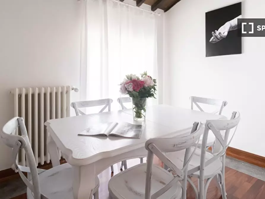 Immagine 13 di Appartamento in affitto  in Via Dei Cappuccini a Roma