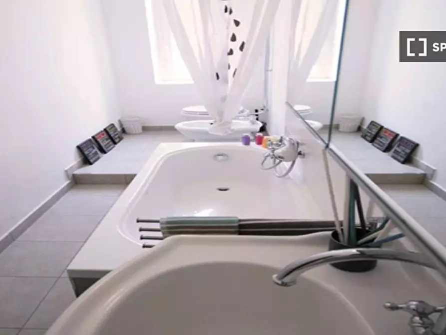 Immagine 13 di Camera condivisa in affitto  in Via Mauro Macchi a Milano