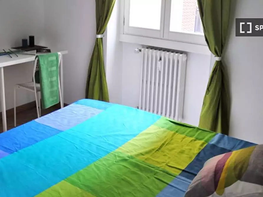 Immagine 3 di Camera condivisa in affitto  in Via Carlo Botta a Milano