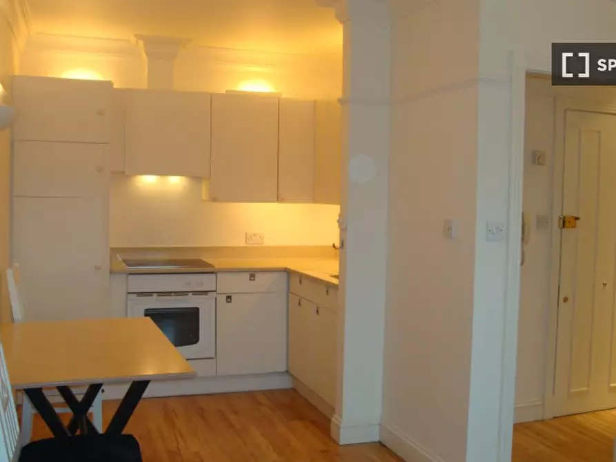 Immagine 11 di Appartamento in affitto  in A Penywern Rd a Kensington