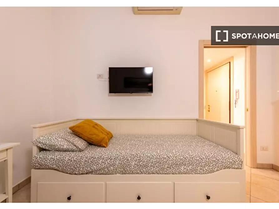 Immagine 4 di Appartamento in affitto  in Via Negroli a Milano