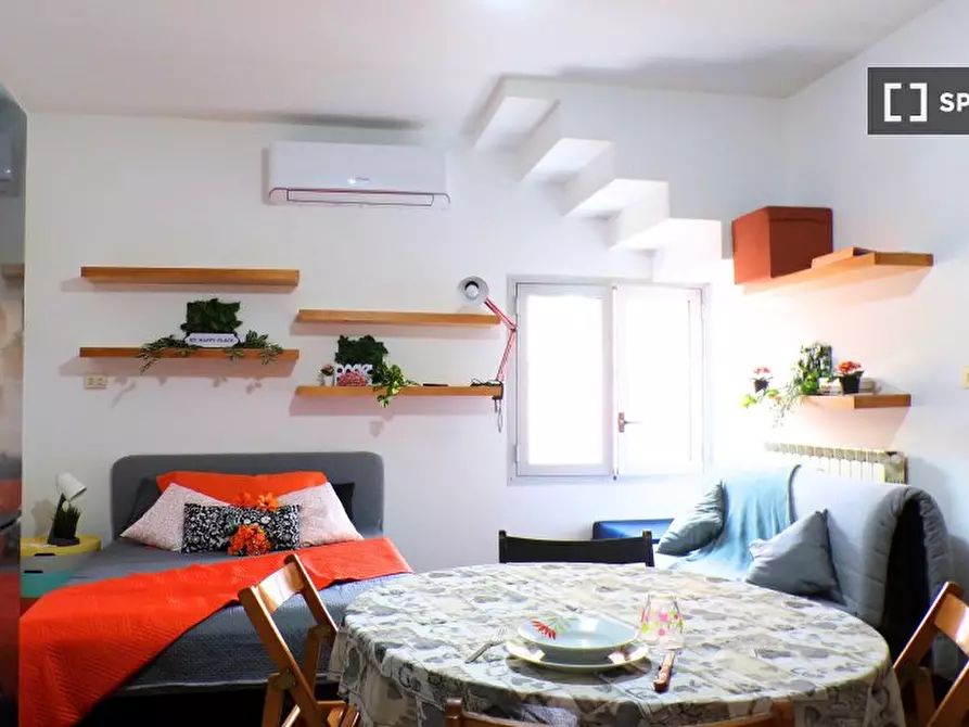 Immagine 10 di Camera condivisa in affitto  in Dei Bibiena n a Bologna