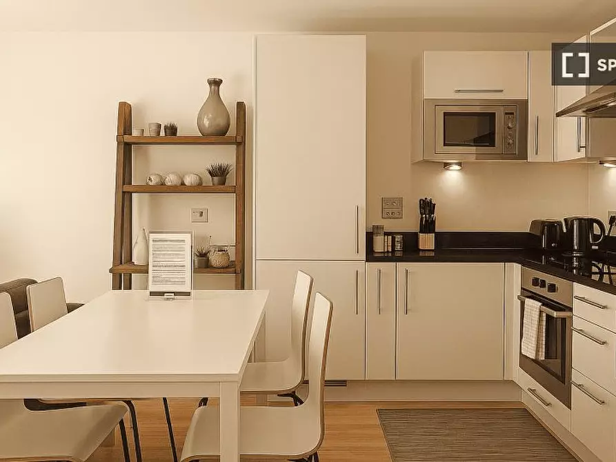 Immagine 6 di Appartamento in affitto  in Indescon Square London E 9DQ UK a Poplar