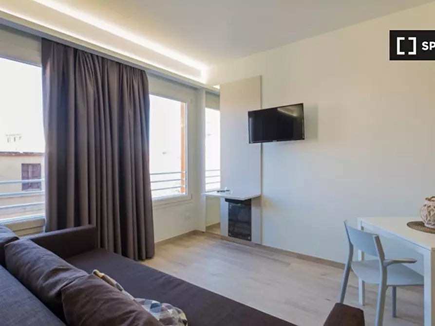 Immagine 6 di Appartamento in affitto  in Via di Acqua Bullicante a Roma