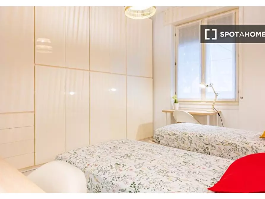 Immagine 5 di Camera condivisa in affitto  in Via Assietta a Milano