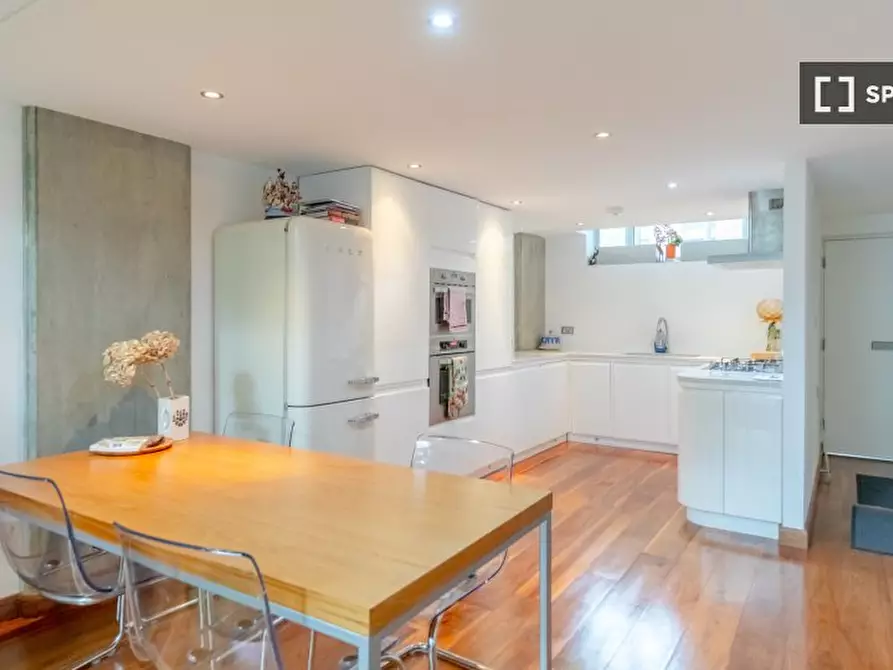 Immagine 2 di Appartamento in affitto  in flat a Hackney
