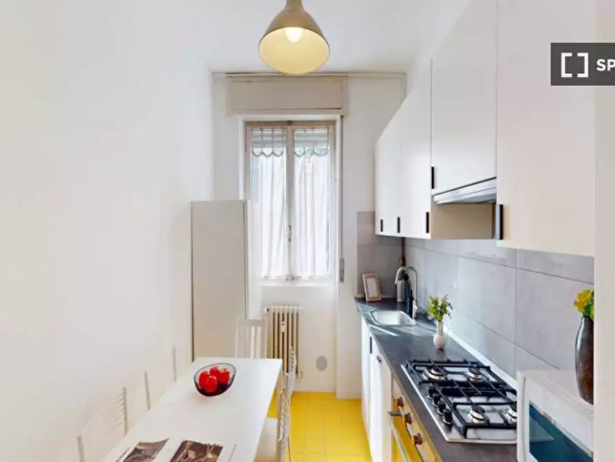 Immagine 12 di Camera condivisa in affitto  in Viale Legioni Romane a Milano