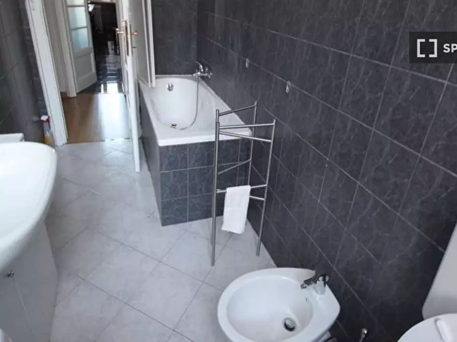 Immagine 18 di Camera condivisa in affitto  in Via Bernina a Milano