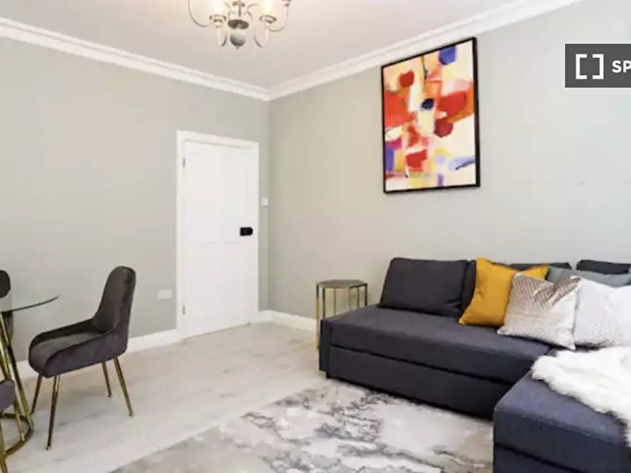 Immagine 2 di Appartamento in affitto  in Causton St a 