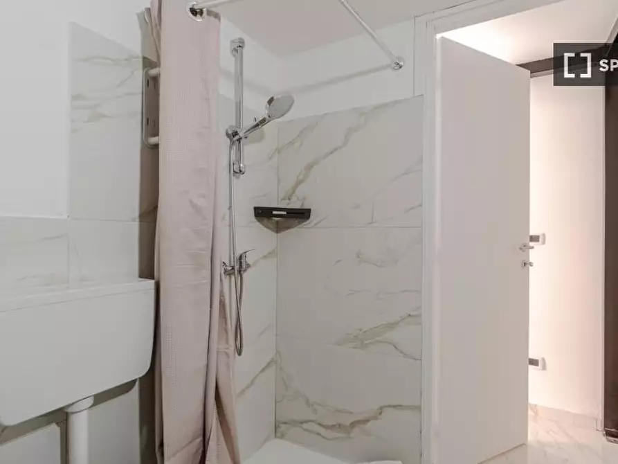 Immagine 2 di Ufficio in affitto  in Via Giuseppe Piazzi a Torino