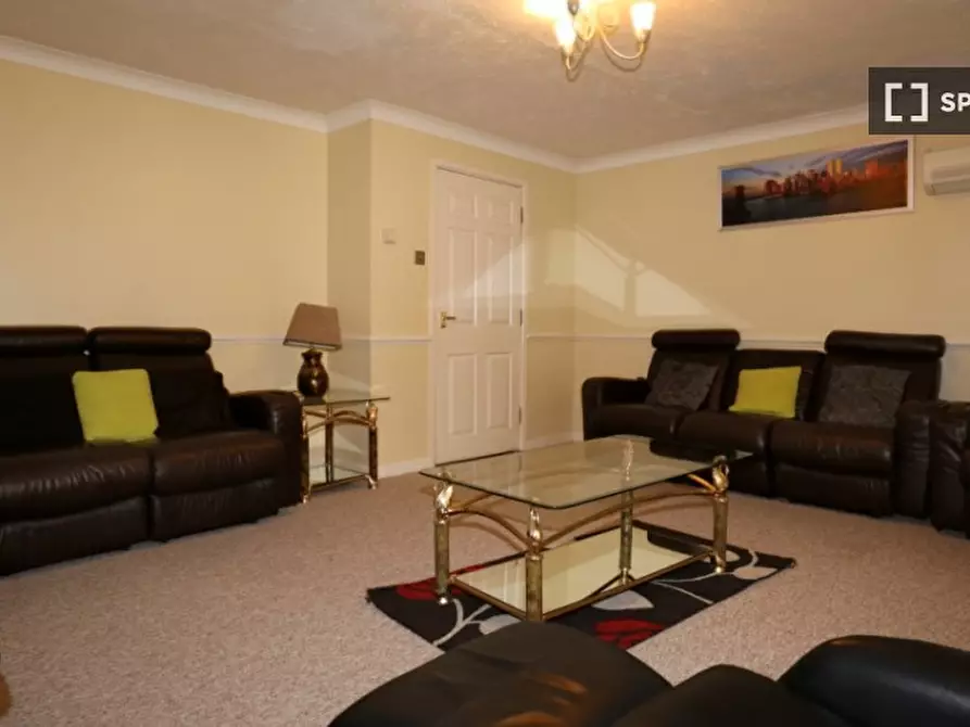 Immagine 5 di Appartamento in affitto  in Ware Point Drive a Eltham