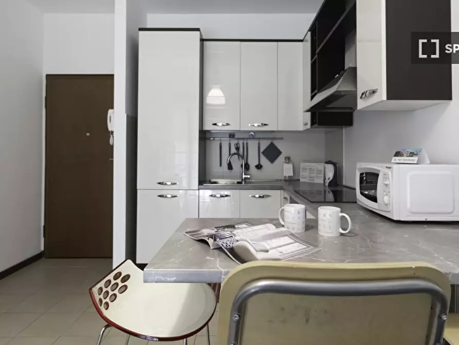 Immagine 14 di Appartamento in affitto  in Via Gianfranco Zuretti a Milano