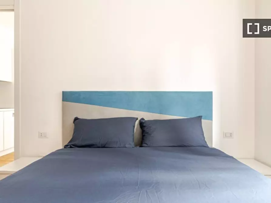 Immagine 8 di Ufficio in affitto  in Via Alfonso Capecelatro a Milano