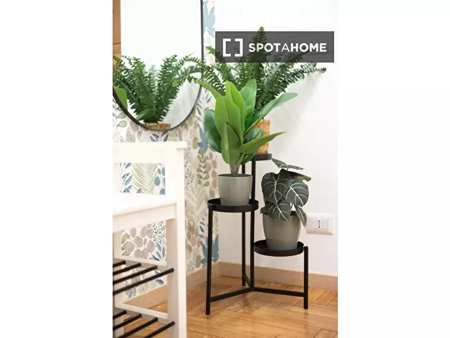 Immagine 19 di Ufficio in affitto  in Via del Moro a Roma