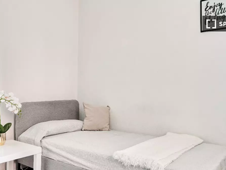 Immagine 2 di Camera condivisa in affitto  in Viale Quirico Filopanti a Bologna