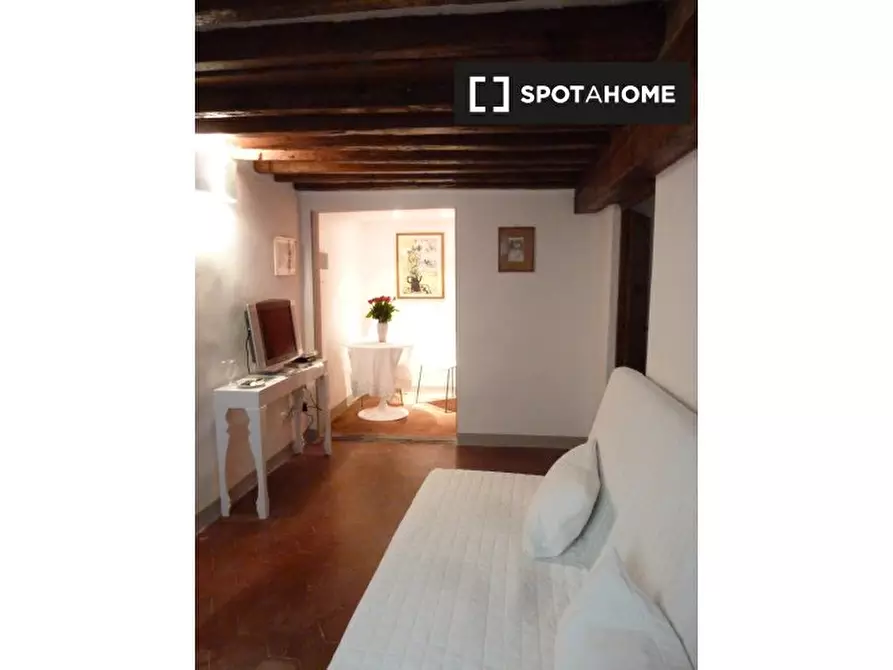 Immagine 2 di Ufficio in affitto  in Via Maggio a Firenze