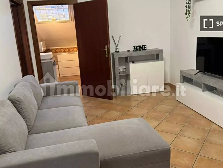 Immagine 1 di Appartamento in affitto  in Via Renato Salvatori a Roma