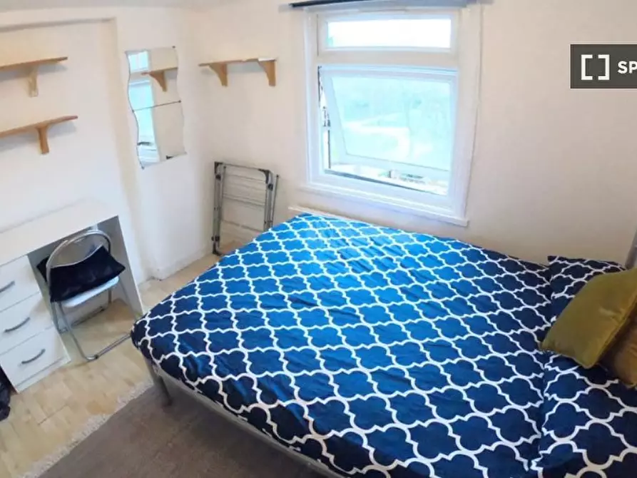 Immagine 15 di Camera condivisa in affitto  in A Pratt St. a Camden Town