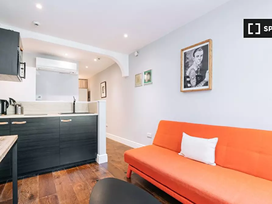 Immagine 2 di Appartamento in affitto  in Knaresborough Pl a Kensington