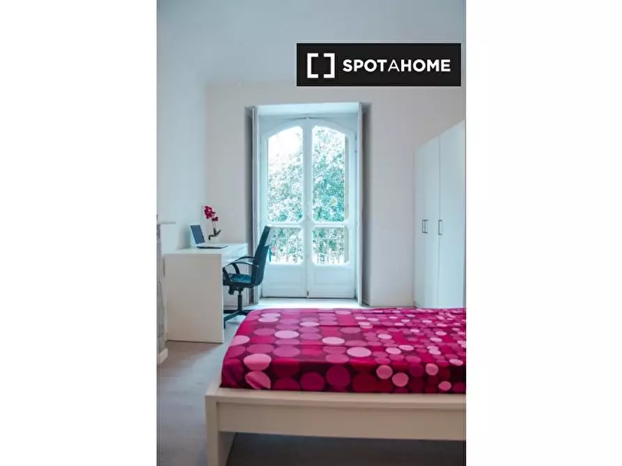 Immagine 3 di Camera condivisa in affitto  in Piazza Emanuele Filiberto a Torino