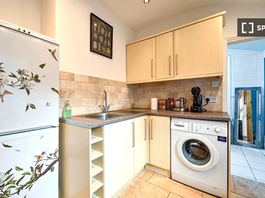 Immagine 2 di Appartamento in affitto  in A Benares Rd a Eltham