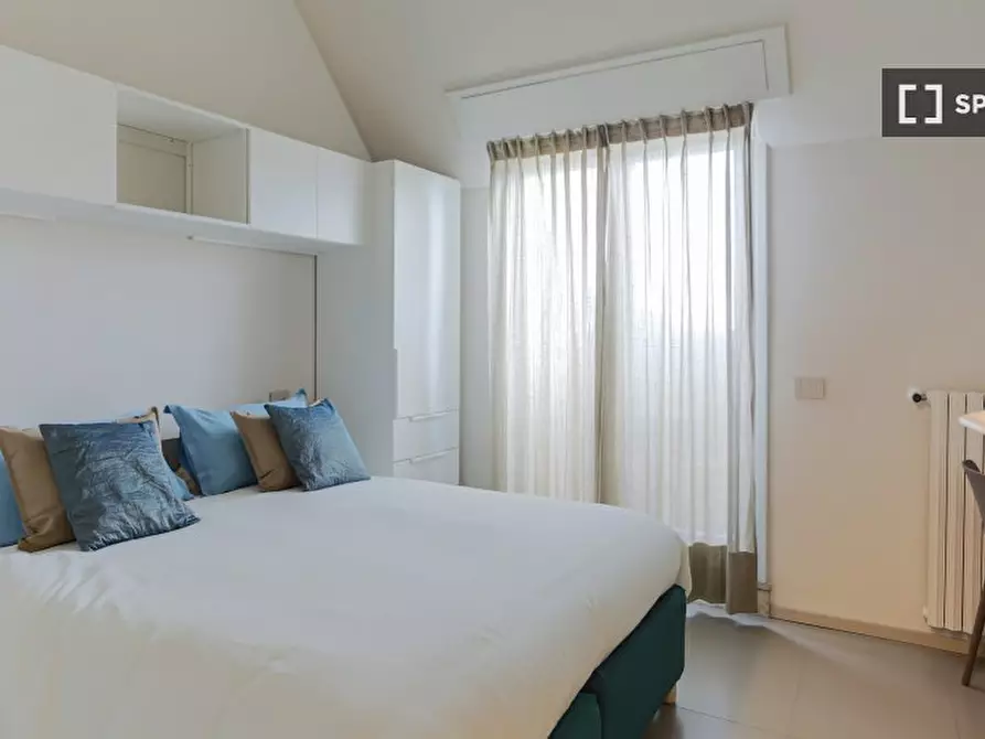 Immagine 17 di Appartamento in affitto  in Via Doberdò a Milano