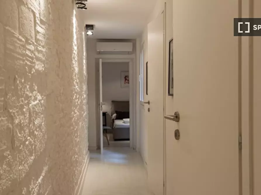 Immagine 12 di Appartamento in affitto  in Borgo Pinti a Firenze