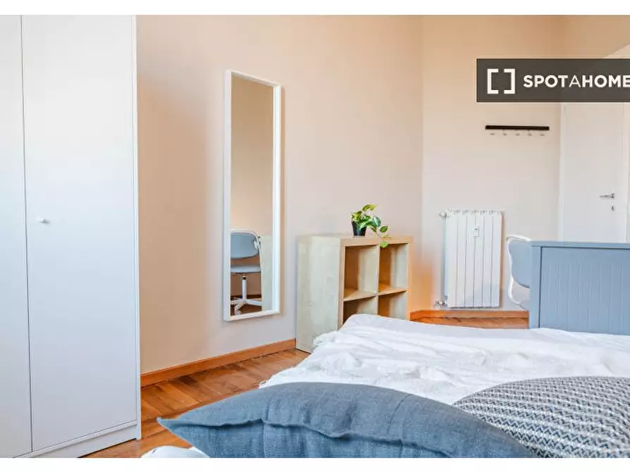 Immagine 2 di Camera condivisa in affitto  in Corso Ventidue Marzo a Milano