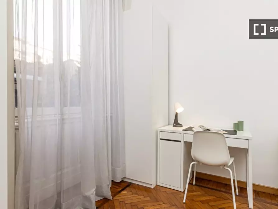 Immagine 2 di Camera condivisa in affitto  in Via Melchiorre Gioia a Milano