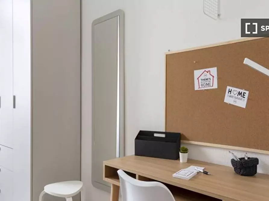 Immagine 5 di Camera condivisa in affitto  in Via Verona a Milano