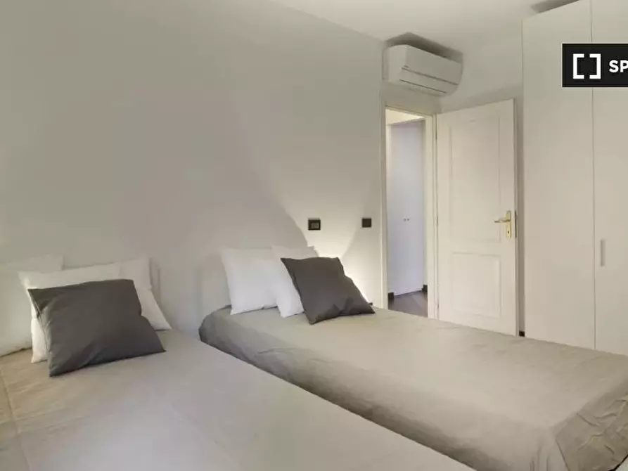 Immagine 17 di Appartamento in affitto  in Via delle Moline a Bologna