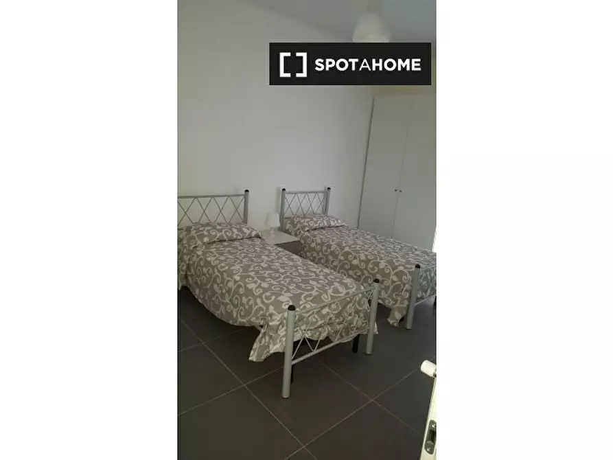 Immagine 8 di Appartamento in affitto  in Via Campegna a Napoli