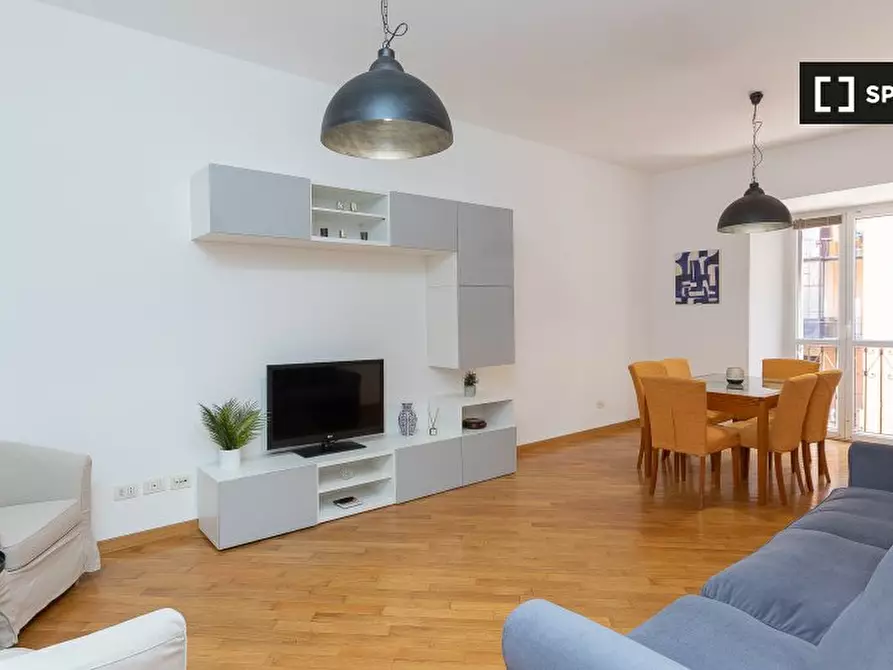 Immagine 9 di Appartamento in affitto  in Viale Giulio Cesare a Roma