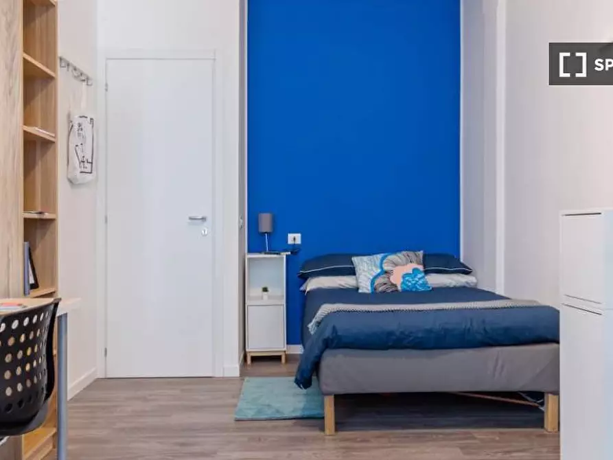 Immagine 2 di Camera condivisa in affitto  in Via Natale Battaglia a Milano