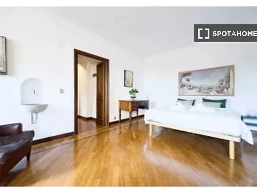 Immagine 7 di Appartamento in affitto  in Via Giulia a Roma