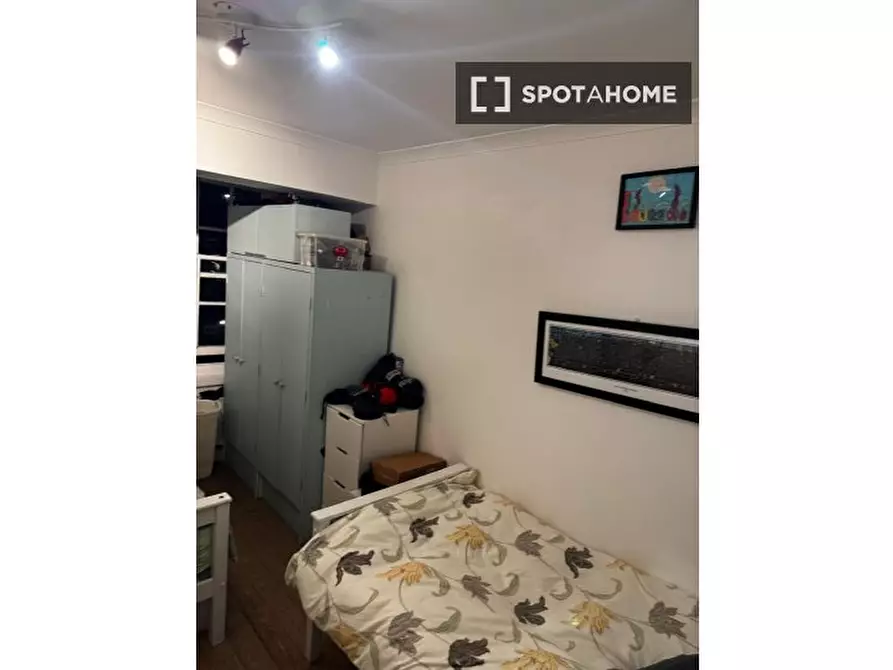 Immagine 7 di Appartamento in affitto  in Vicarage Cres a Wandsworth