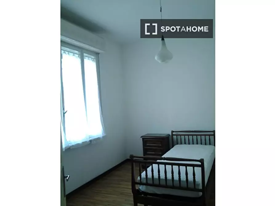 Immagine 1 di Camera condivisa in affitto  in Via Castelbarco a Trento