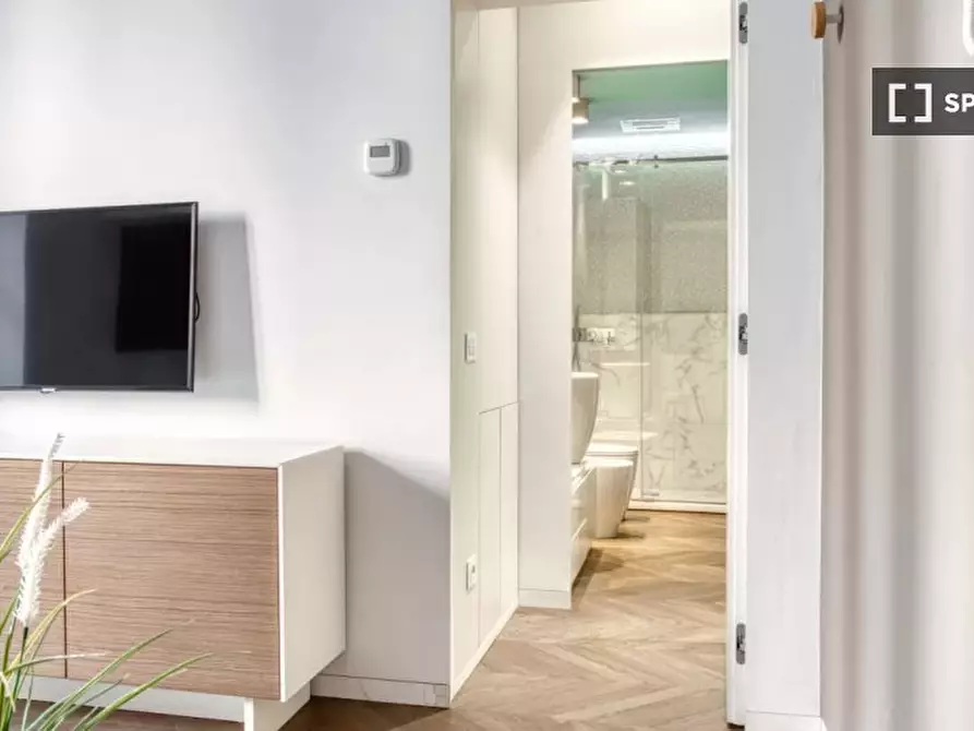 Immagine 16 di Appartamento in affitto  in Via Francesco Londonio a Milano