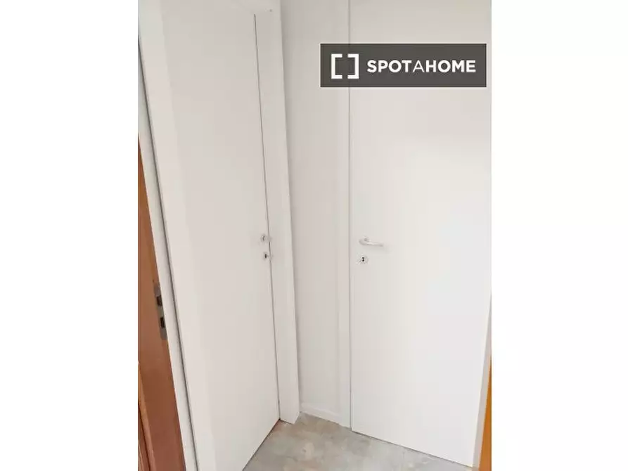 Immagine 5 di Camera condivisa in affitto  in V.le Pietro Pietramellara a Bologna