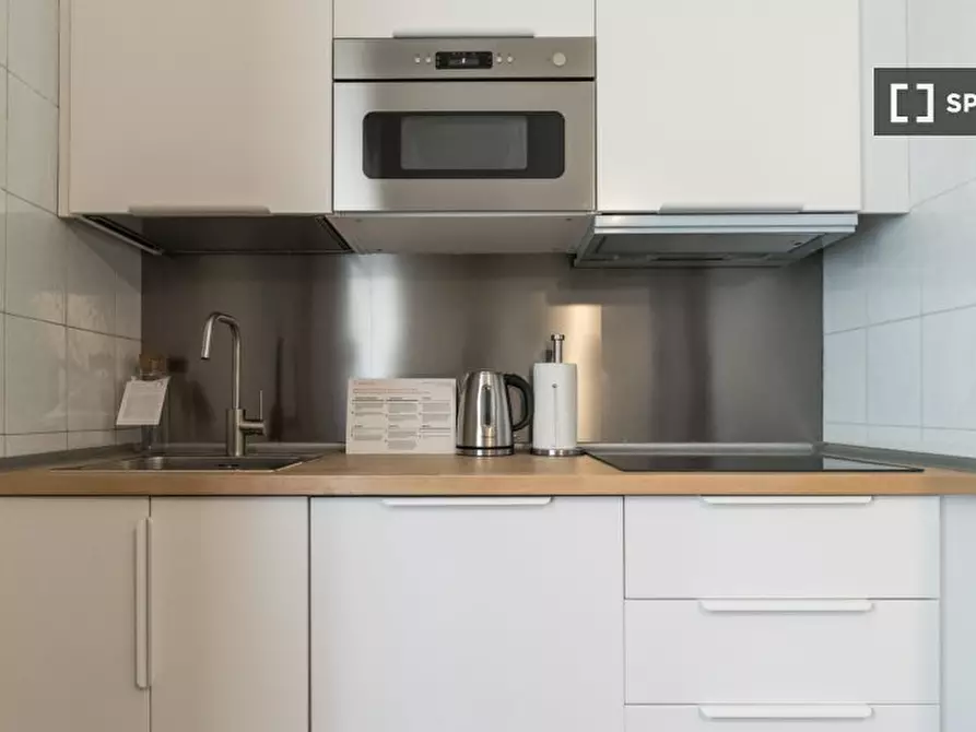 Immagine 13 di Appartamento in affitto  in Viale Col di Lana a Milano